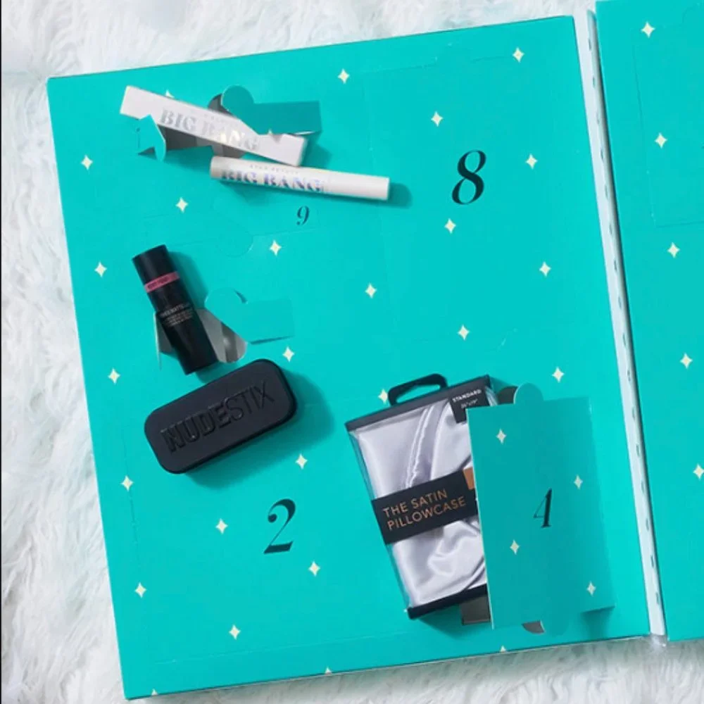 ⭐️ $30 - FABFITFUN 12 DAYS OF GIFTS CALENDAR BOX [EMPTY]